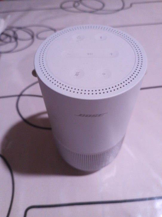 Bose portable smart speaker 