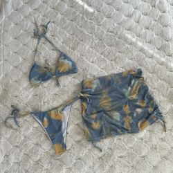 New In Package (only Taken Out For Picture) Size Large 3 Piece Swim