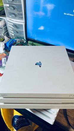 Special Artic white ps4 pro