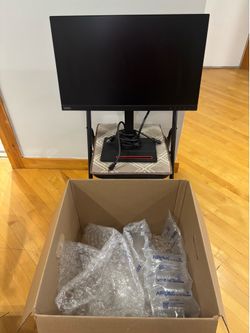 🖥️ Lenovo ThinkVision 27” Monitor — $120 (Pickup Only in Rogers Park)