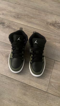Air Jordan 1, Boys,  Size 10.5