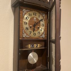 Clock 31 Days  Lasting -Quality ! !