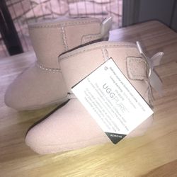 BRAND NEW BABY UGG BOOTS: Size 0/1