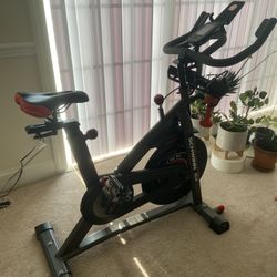 Schwinn Fitness IC4 Indoor Cycling Bike – Excellent Condition + Dumbbells & Heart Rate Monitor Included 