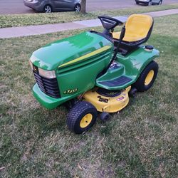 John Deere LX255 