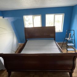 King Size Cherry Wood Sleigh Bed+base+mattress