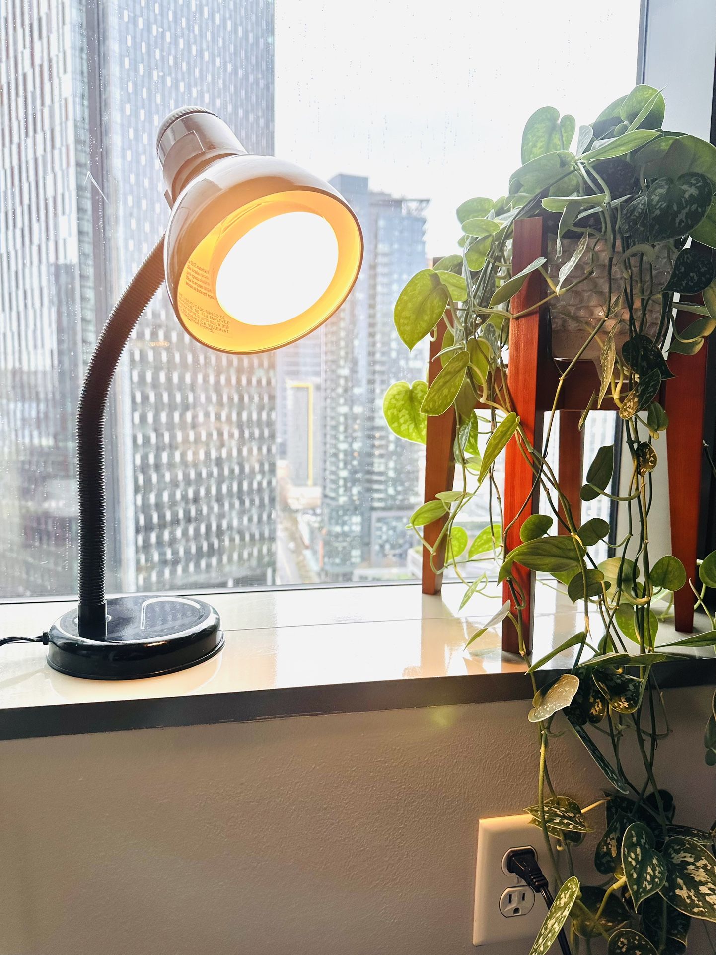 Black Office Desk Lamp With Bulb