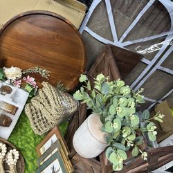 Wood inspired decor / Rustic