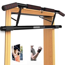 Pull Up Bar  32st And Thomas 