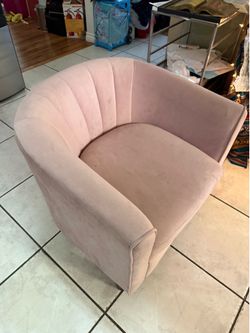 Soft pink chair/couch