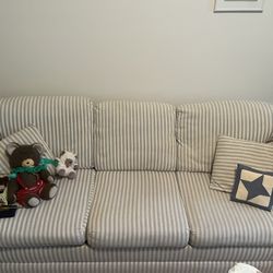 Pull Out Sleeper Sofa