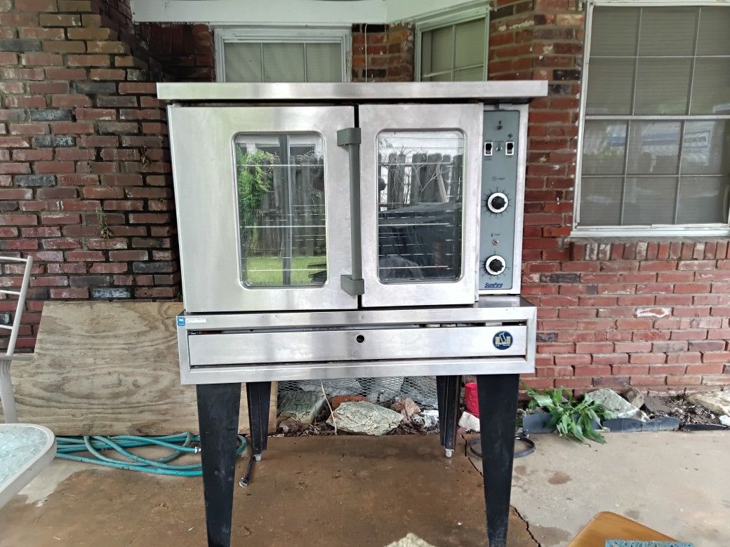Commercial Oven In Great Condition
