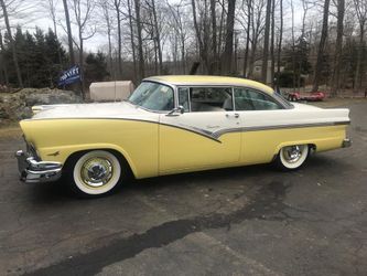 1956 Ford Fairlane