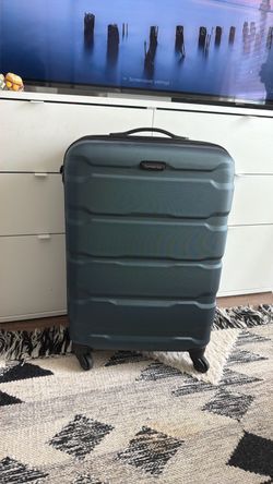 Samsonite Omni PC Hardside Expandable Luggage with Spinner Wheels, Teal, Checked-Medium 24-Inch