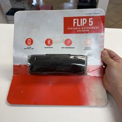 JBL FLIP 5, Waterproof Portable Bluetooth Speaker, Black, New
