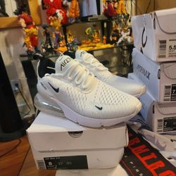 Nike 270