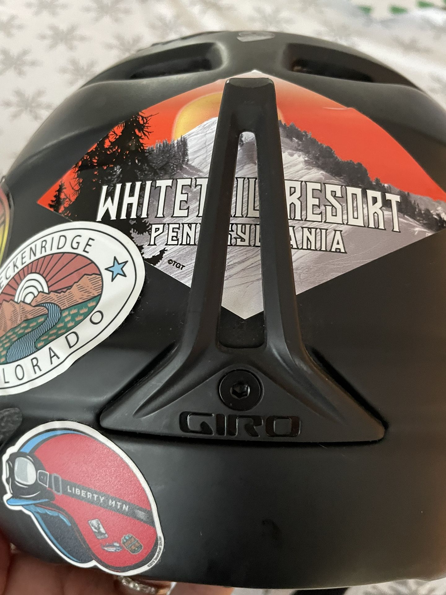 Giro adult snowboarding/Ski Helmet