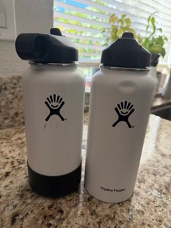 Used Hydroflasks (2) 32 oz