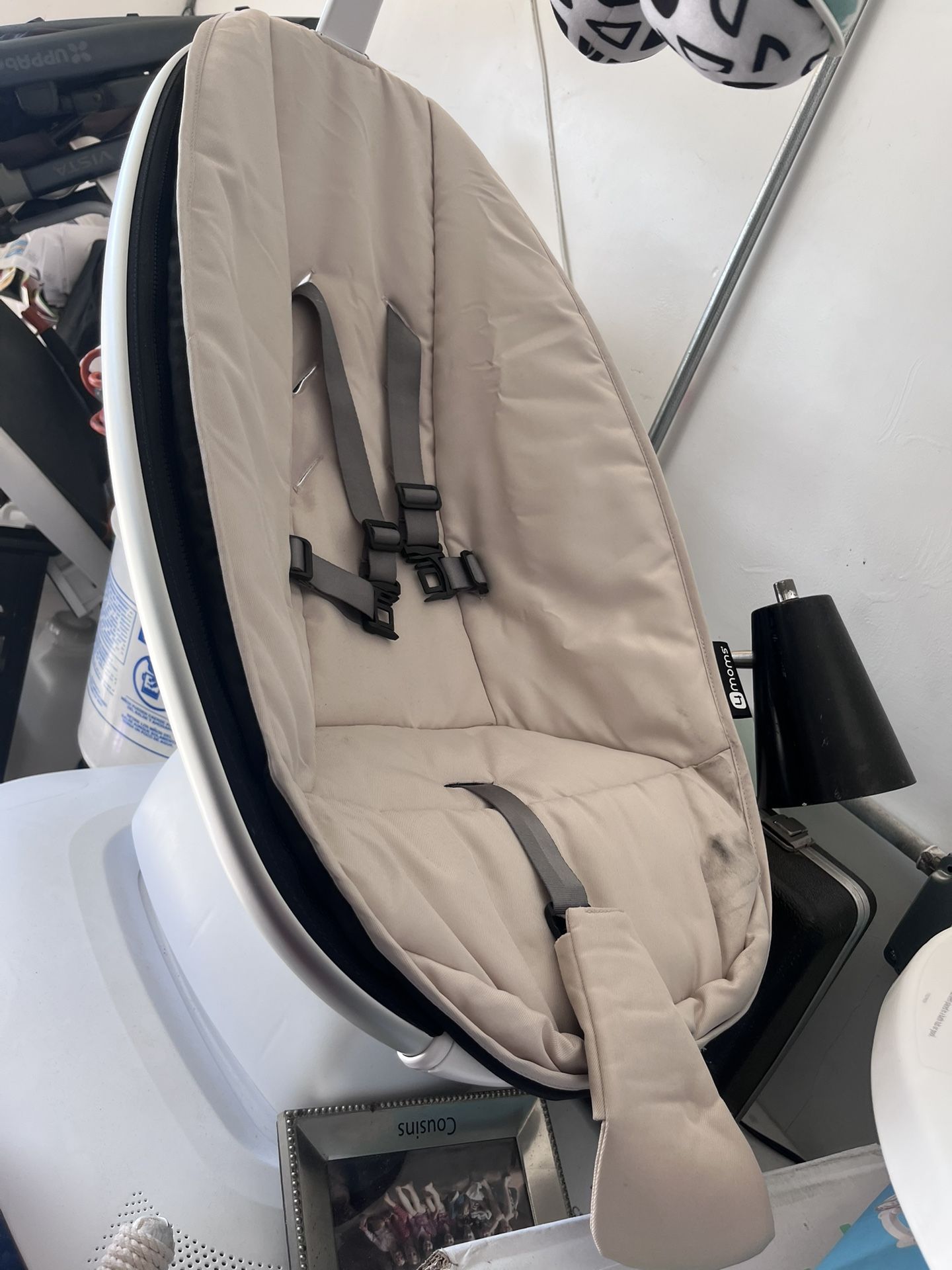 BAby lounge Bouncer Seat