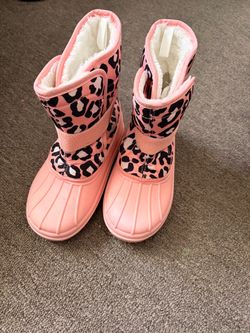 Girls’ Snow Boots – Size 11