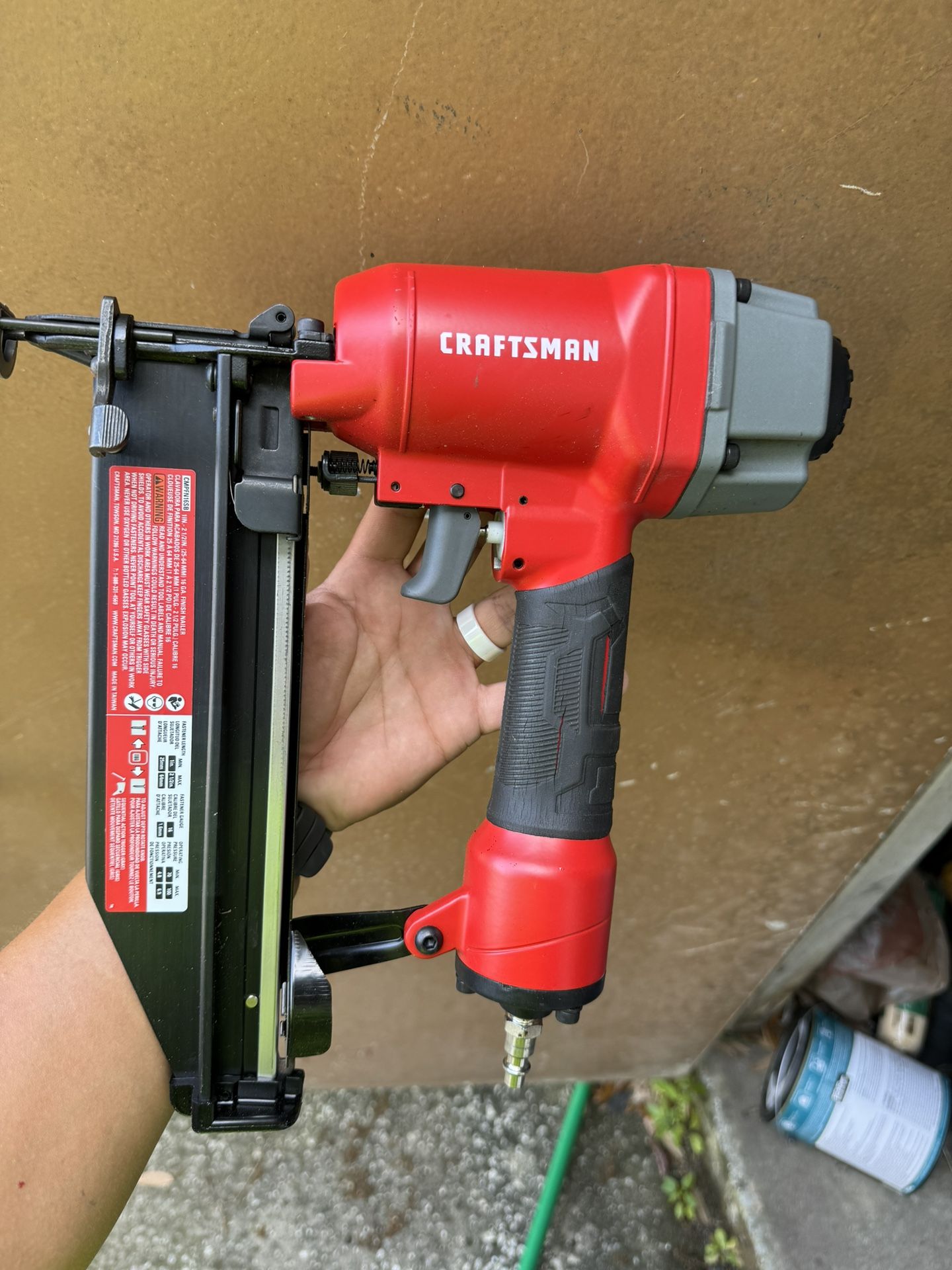 Craftsman 16ga Nailer Nail Gun