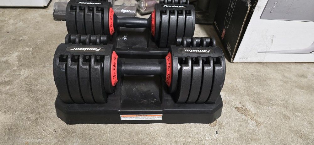 Famistar Adjustable Dumbbell 6.6-44 lbs Weight Fitness Dumbbell with Anti-Slip Handle for Home / Gym
