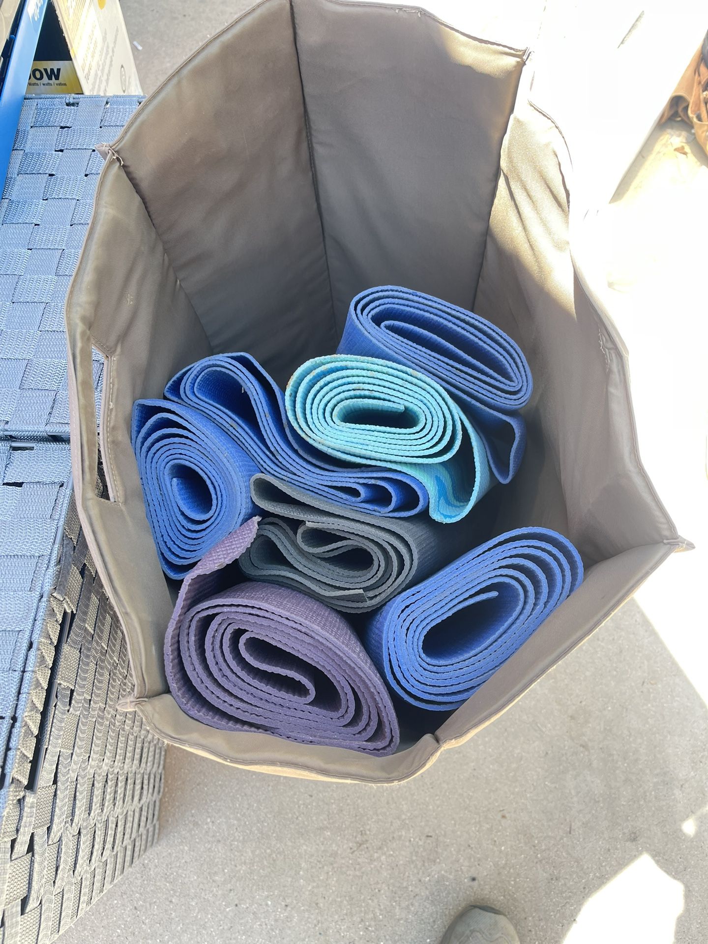 Yoga Mats & Sleeping Bags