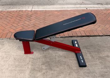 Commercial Adjustable Weight Bench