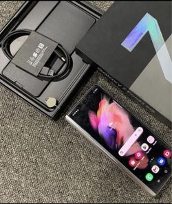 Samsung Galaxy Z Fold 2 Fully Unlocked