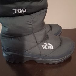 The NORTH FACE BOOT