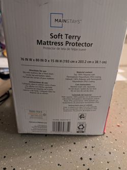 Mattress protector