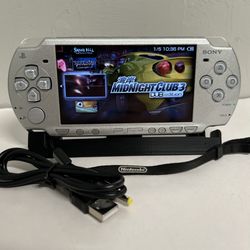 Tested PSP 2001 Silver Edition 40+ Games + 64GB + AM Charger