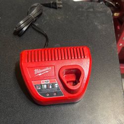 Milwaukee M12 Charger