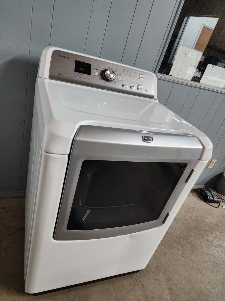 MAYTAG ELECTRIC DRYER XL CAPACITY GOOD CONDITION LARGE CAPACITY HEAVY DUTY DELIVERY AVAILABLE 