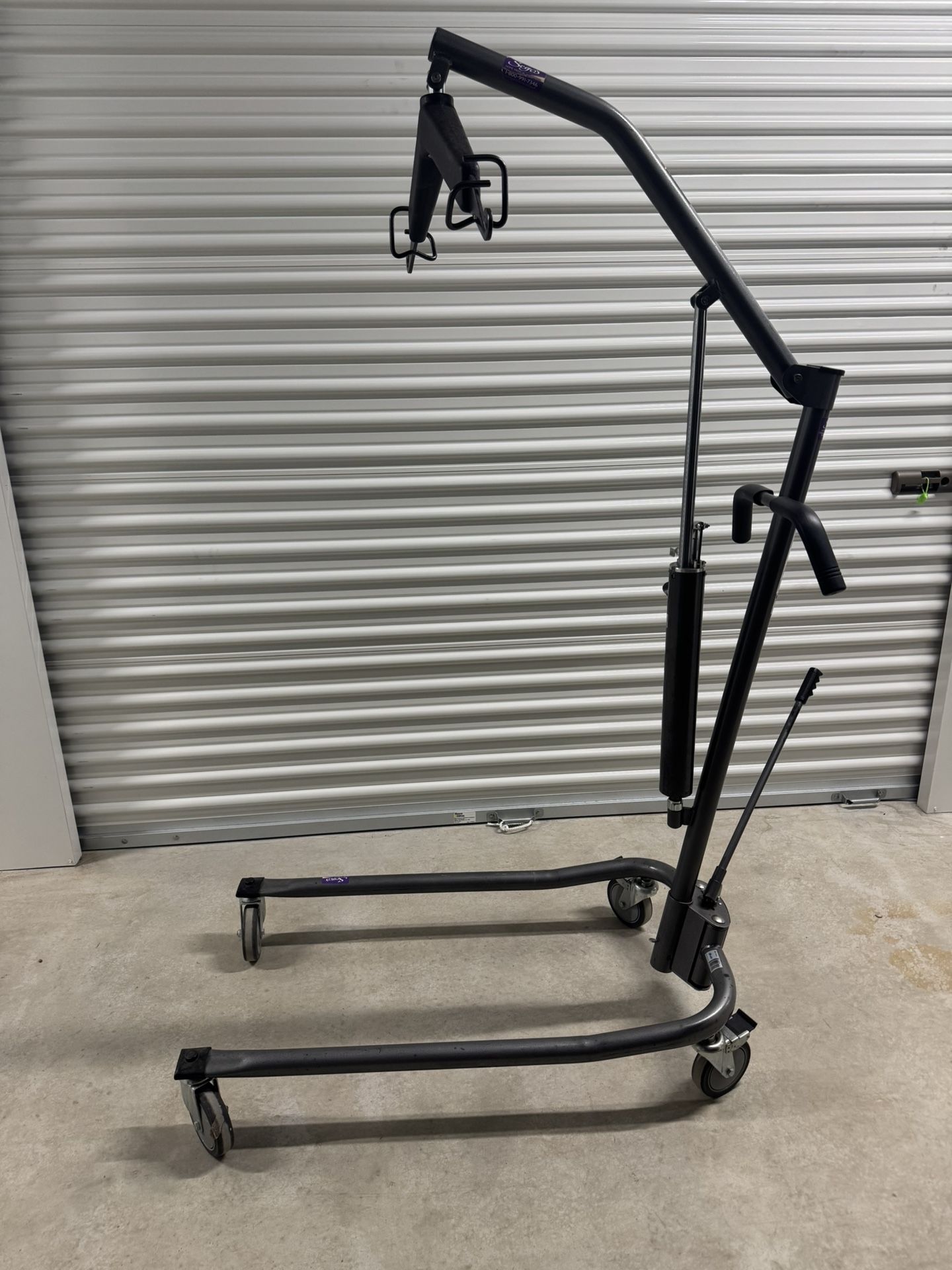 Hydraulic Manual Lift