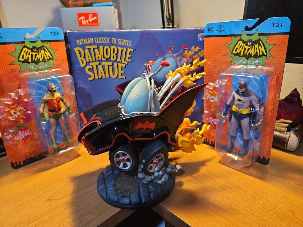 DC 1966 Batmobile Statue With Action Figures