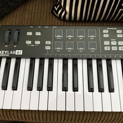 Arturia KeyLab Essential 61 MKII MIDI Keyboard