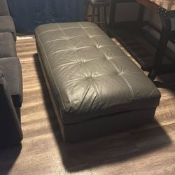 Leather Ottomon (pickup Only) 