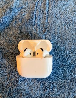 AirPods 4 Non ANC Like New condition