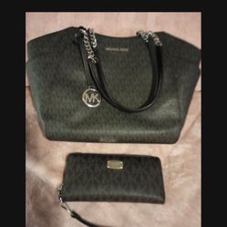 Michael Kors Purse And Wallet