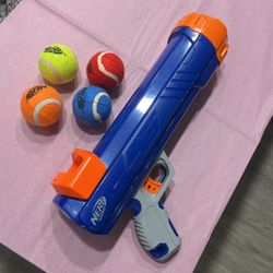 Nerf Ball Blaster Dog Toy With Four Balls