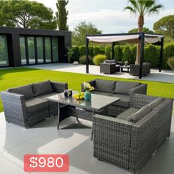 New inbox patio set (we finance and deliver)($54 down,90 day no interest payment plan)