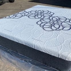 Full Organic Hybrid Cool Gel Memory Foam Mattress! 