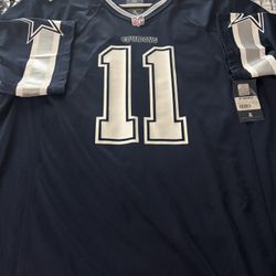 BRAND NEW NEVER WORN MICHA PARSONS JERSEY #11