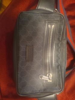 AUTHENTIC GUCCI Canvas GG Supreme Belt Bag