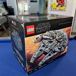 Sealed LEGO Star Wars UCS Millennium Falcon (Set 75192) 