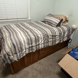 Twin Solid Wood Bed Set