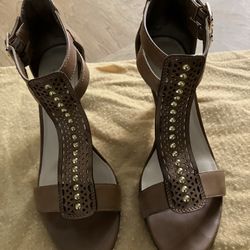 STUNNING LEATHER & STUDDED HIGH HEEL SANDALS
