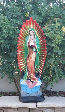 Medium Virgen Mary