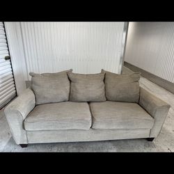 Comfy Nice Gray Sofa Couch 🔥🔥